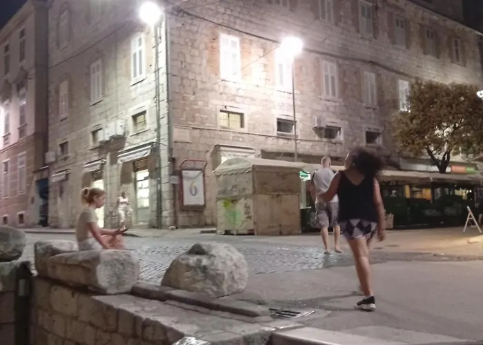 Habibi Come Tu Silver Gate Diocletians Palac