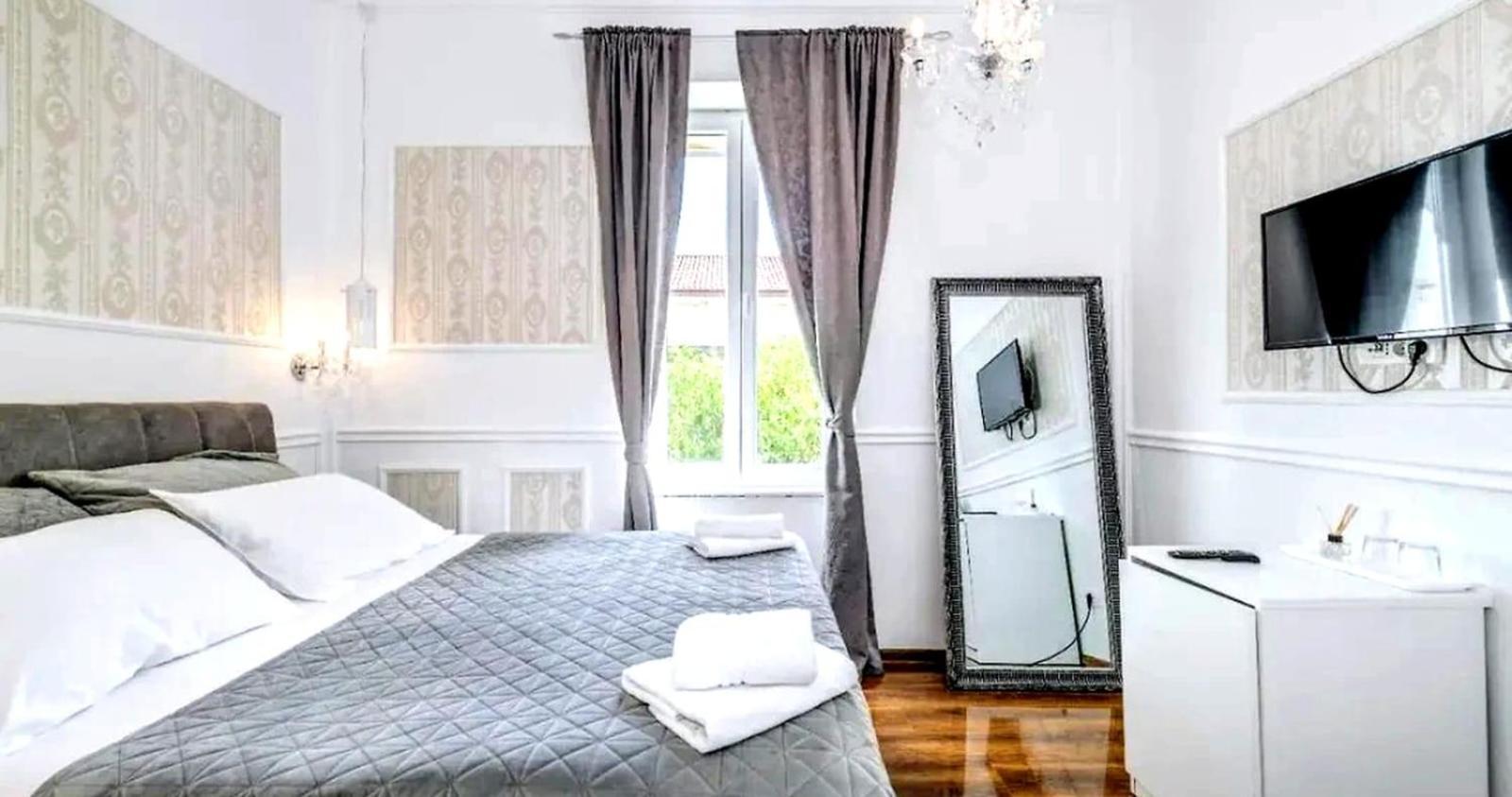 Habibi Come Tu Silver Gate Diocletians Palac Auberge de jeunesse *